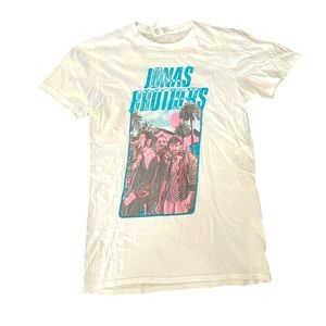 Jonas Brothers Official Concert T-Shirt: US Tour with Dates: Ladies Small